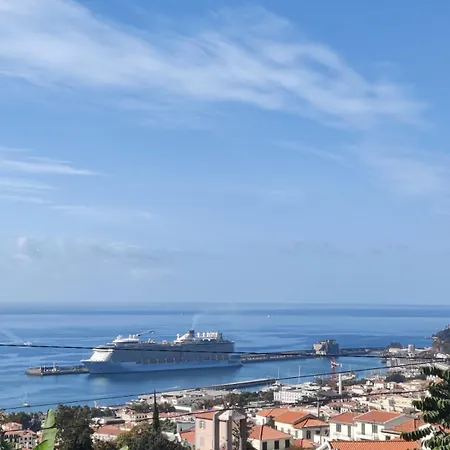 Tatil Evi Quintinha Dos Reis *