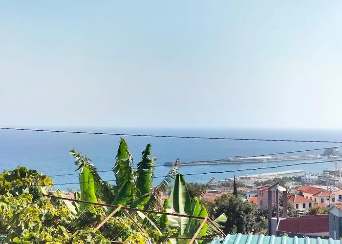 Holiday home Quintinha Dos Reis *